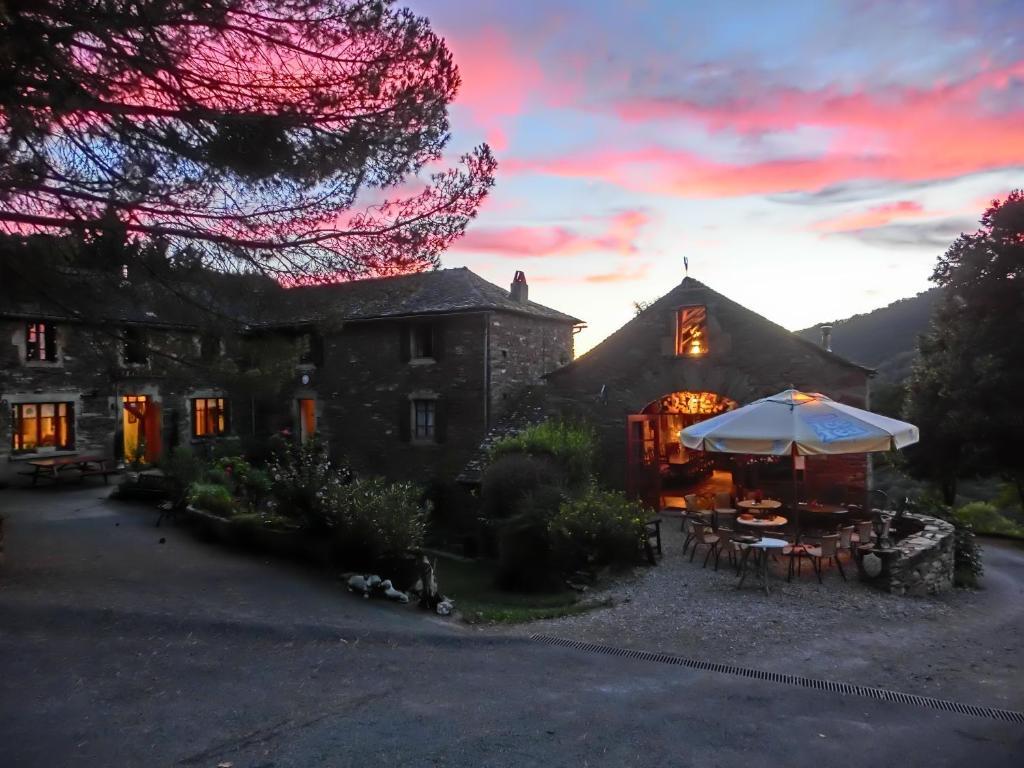 Hotel Domaine La Libaudie La Bastide-Solages Exteriér fotografie